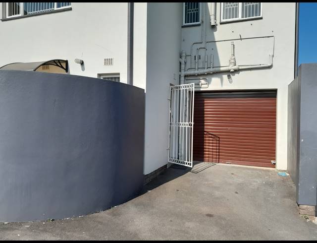 3 BEDROOM DUPLEX FOR SALE IN VERULAM CENTRAL